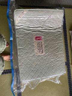 (Category: ) located in . Submitted by dadamarket (Listing ID 1275971439, Image 1). Description: .