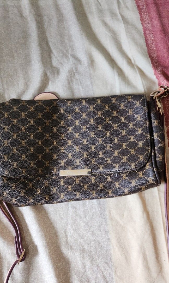 Shoulder bag, Women's Fashion, Bags & Wallets, Purses & Pouches on ...