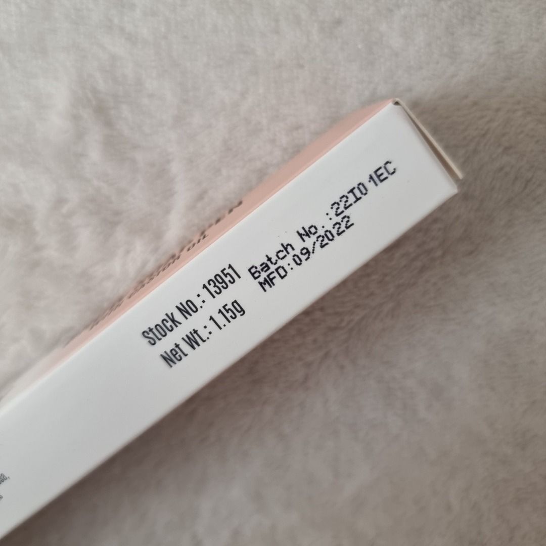 Spotlight Cosmetics Brow Soap Pen (Category: Makeup) located in Paranaque City. Submitted by unashamedglutton (Listing ID 1275967886, Image 2). Description: Spotlight Cosmetics Brow Soap Pen with castor oil Retails for 375 Brand new and never used Price is Negotiable Payment via BPI, BDO, or GCash.