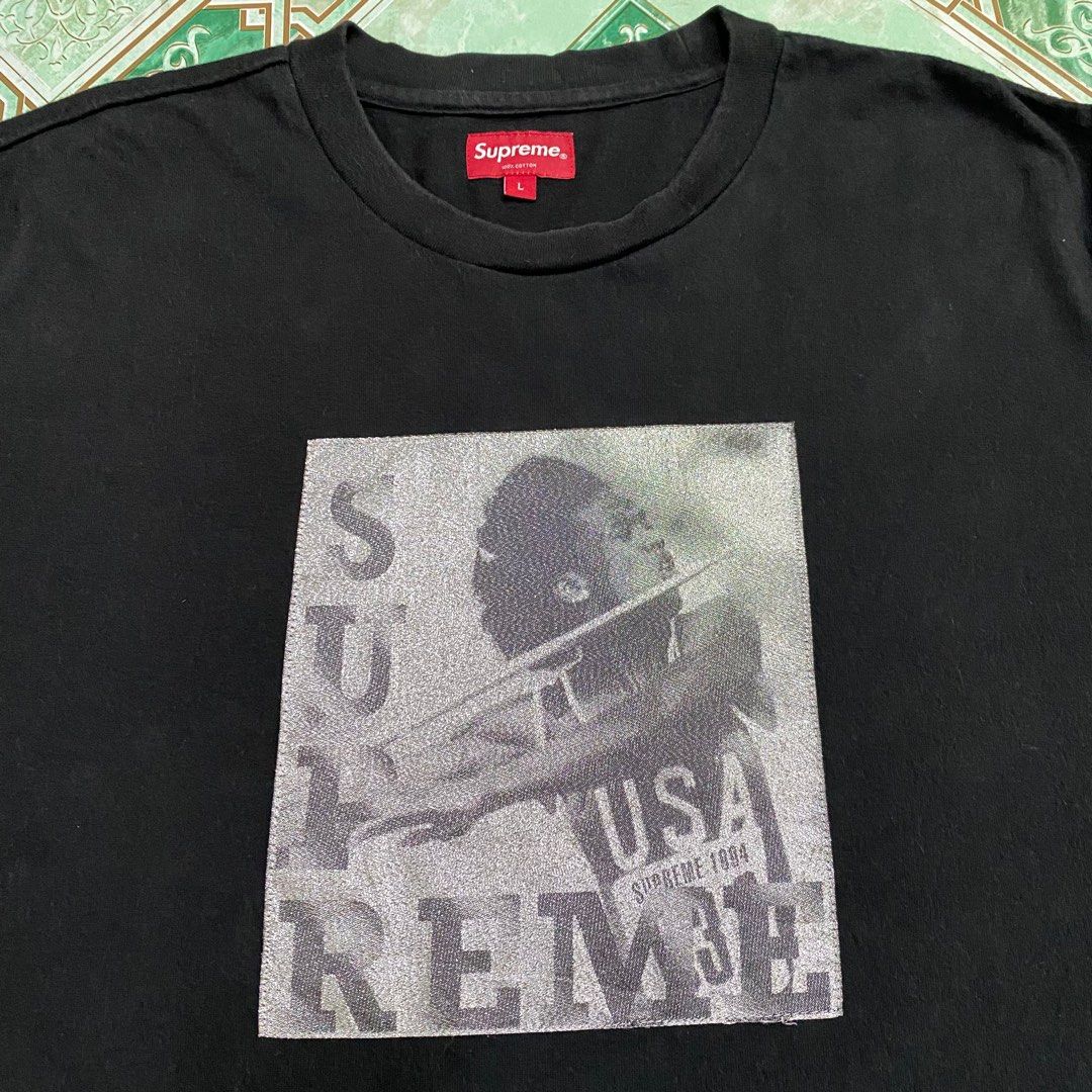 Supreme t clearance shirt label
