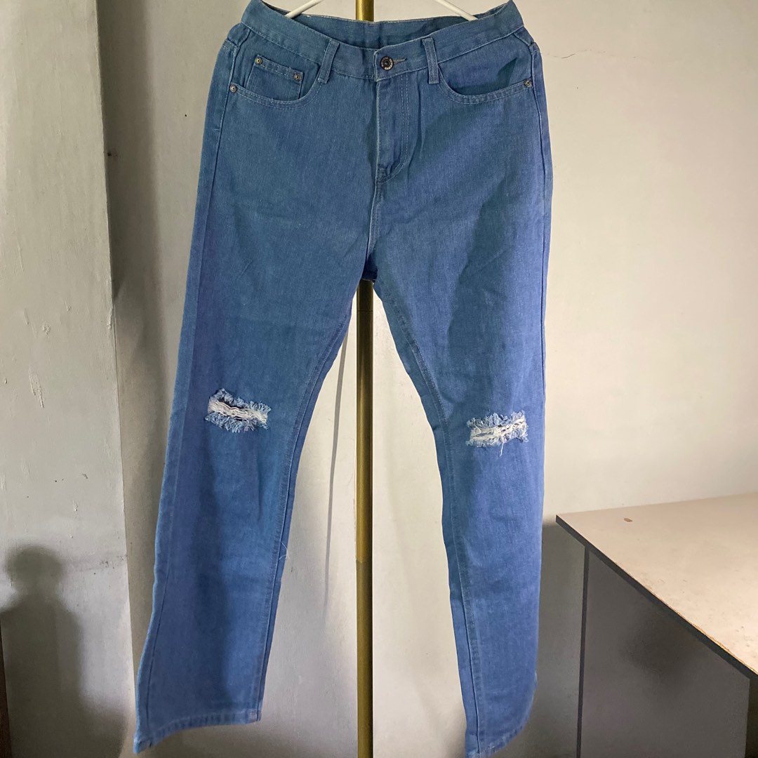 Tattered Baggy Jeans, Women's Fashion, Bottoms, Jeans on Carousell