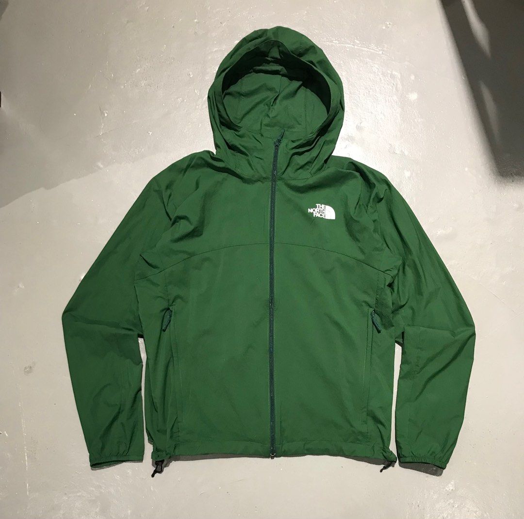 North face light sales windbreaker