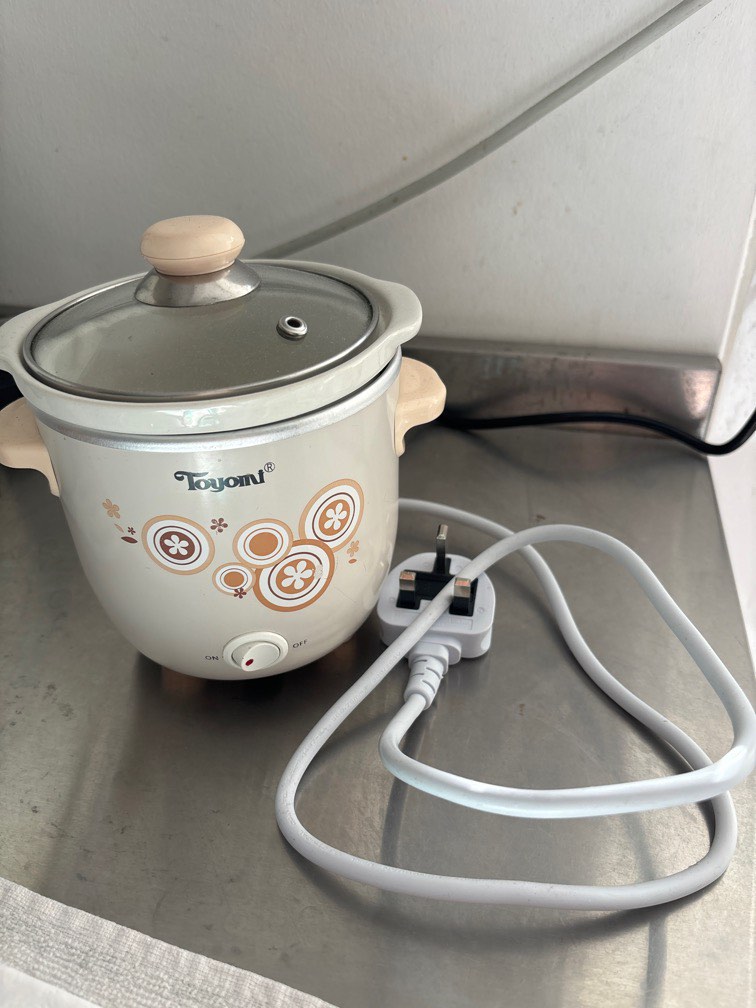 Toyomi small Slow cooker