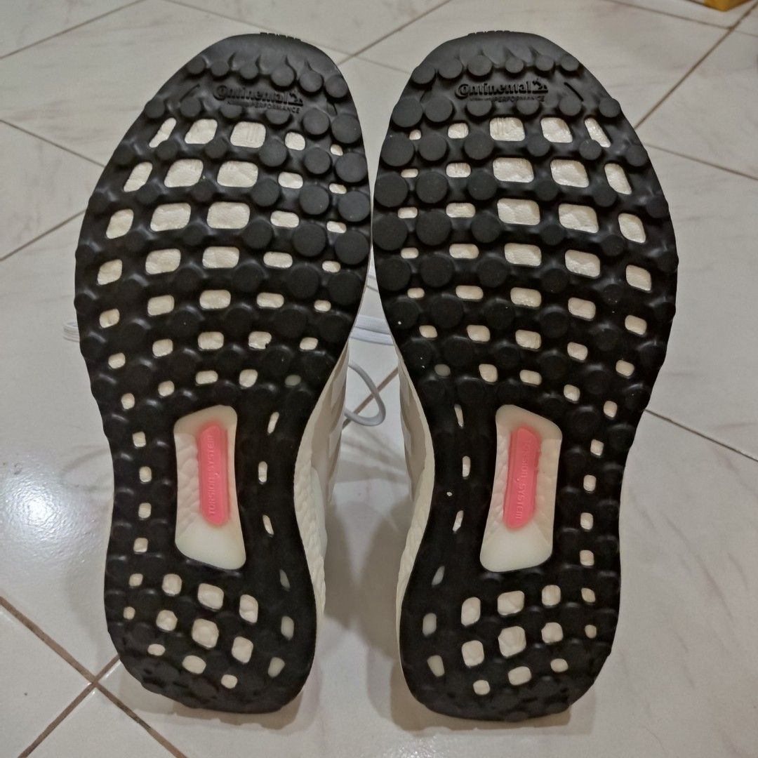 ultraboost dna tiger