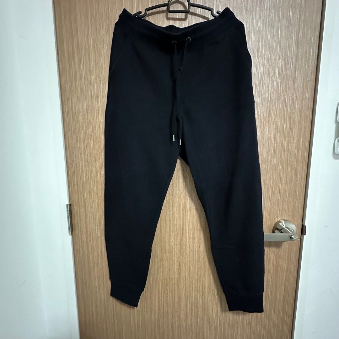 Uniqlo black sweatpants