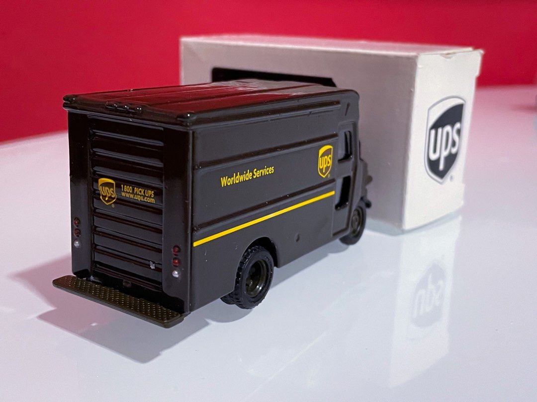 Ups toy truck plastic cheap