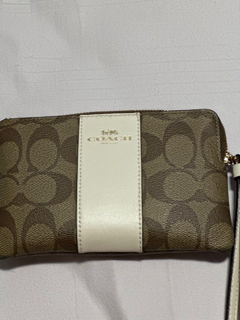 White hot sale coach wallet