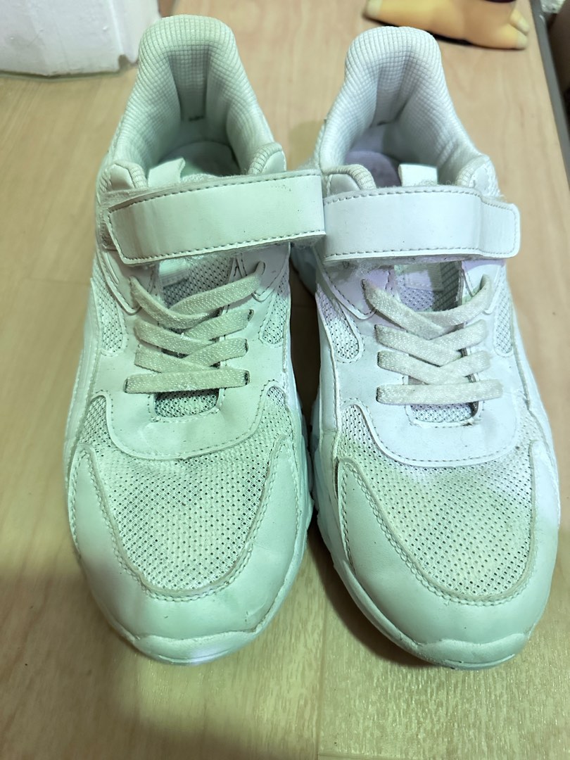 White School shoes