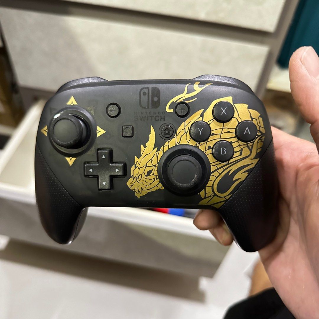 [WTS] Nintendo Original Pro Controller (No Vibrate), Video Gaming