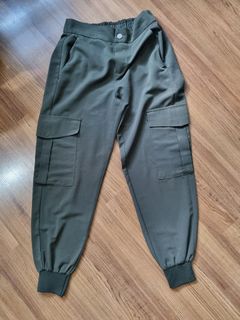 (Category: ) located in . Submitted by declutterwithus_ (Listing ID 1275899237, Image 1). Description: .