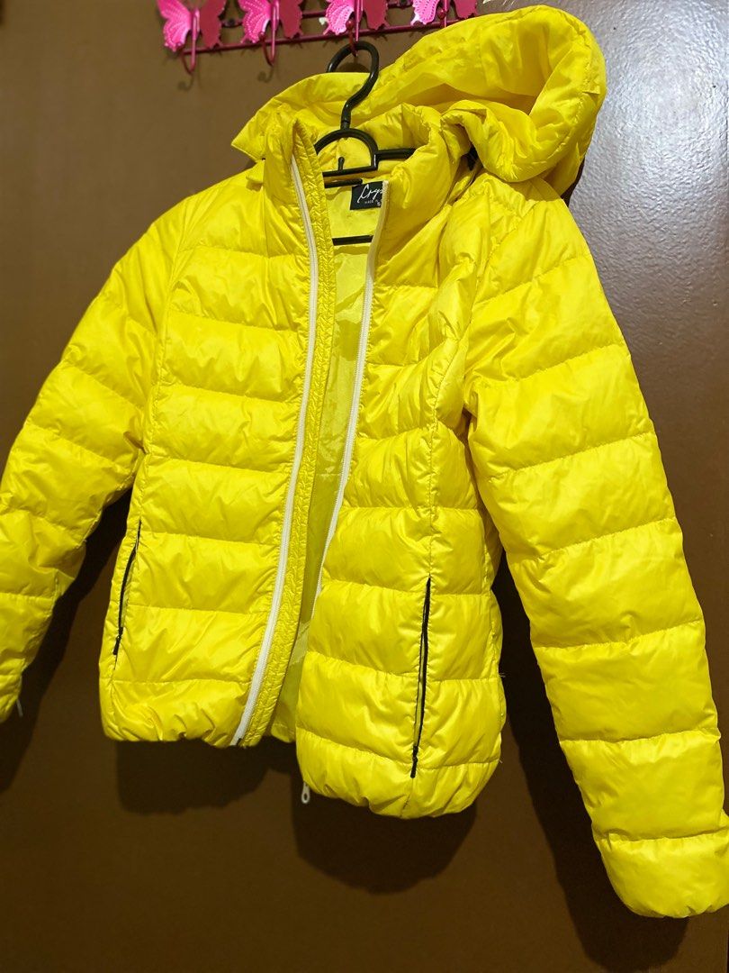 100 goose down jacket bubble jacket yellow small sized Women s Fashion Coats Jackets and Outerwear on Carousell