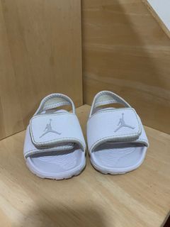 Baby jordan slides discount