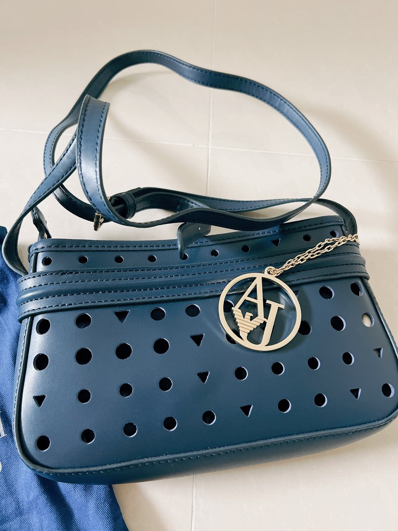 98 NEW Armani Jeans Cross Body Bag Women s Fashion Bags