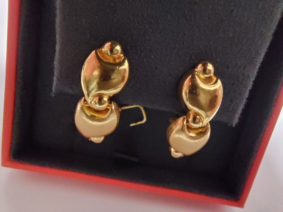 22k gold gloss frosted finishing earrings 8.05g 24mm x 9mm x