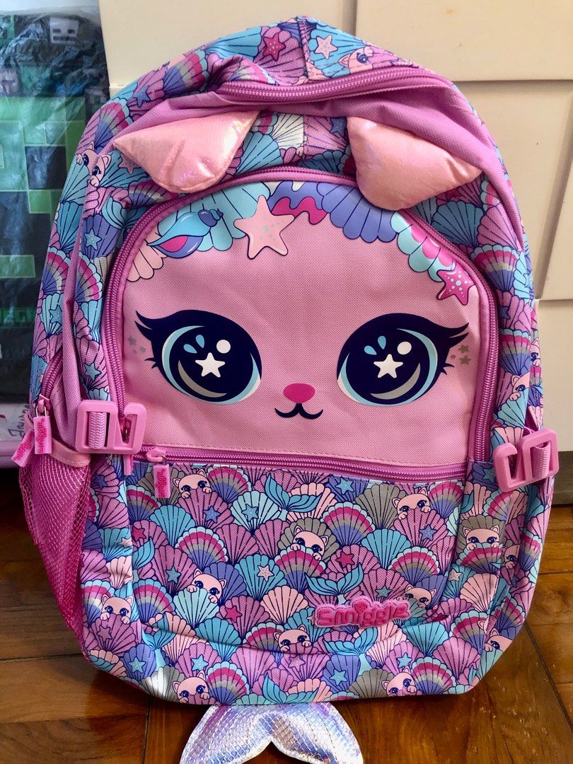 Smiggle cat backpack top
