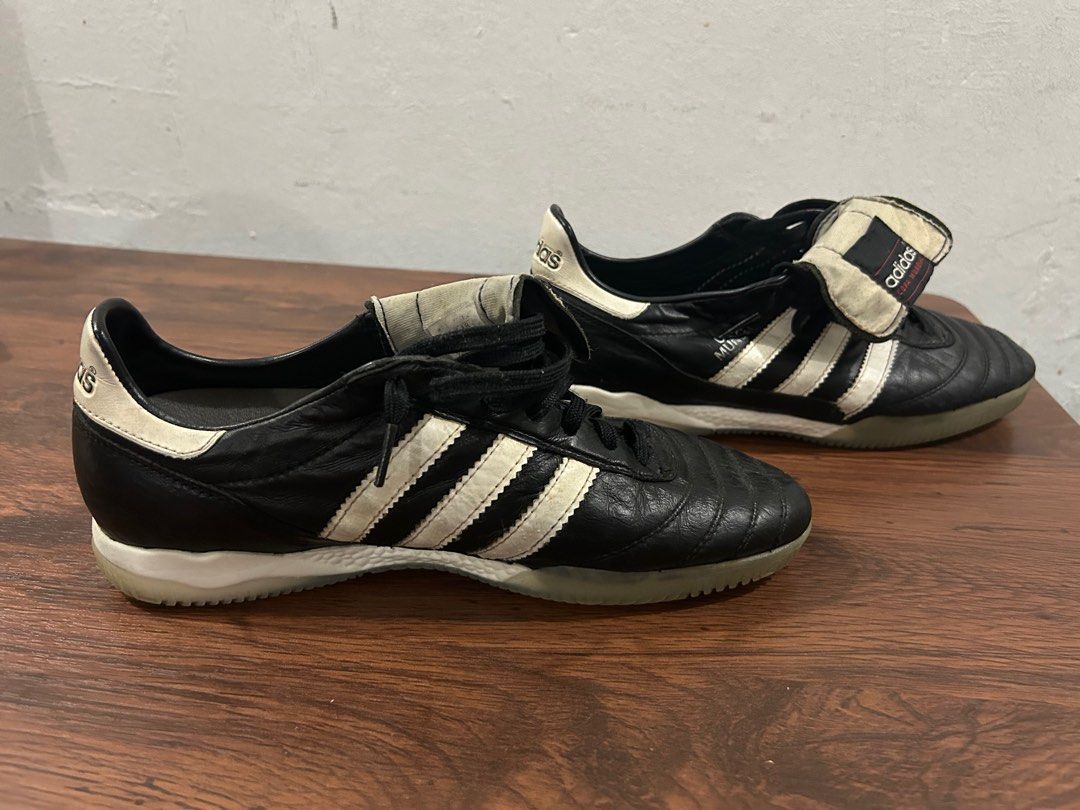 Adidas Copa mundial convert futsal shoe