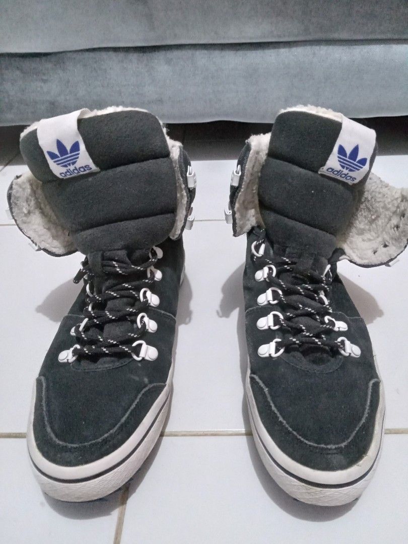Adidas store honey hill