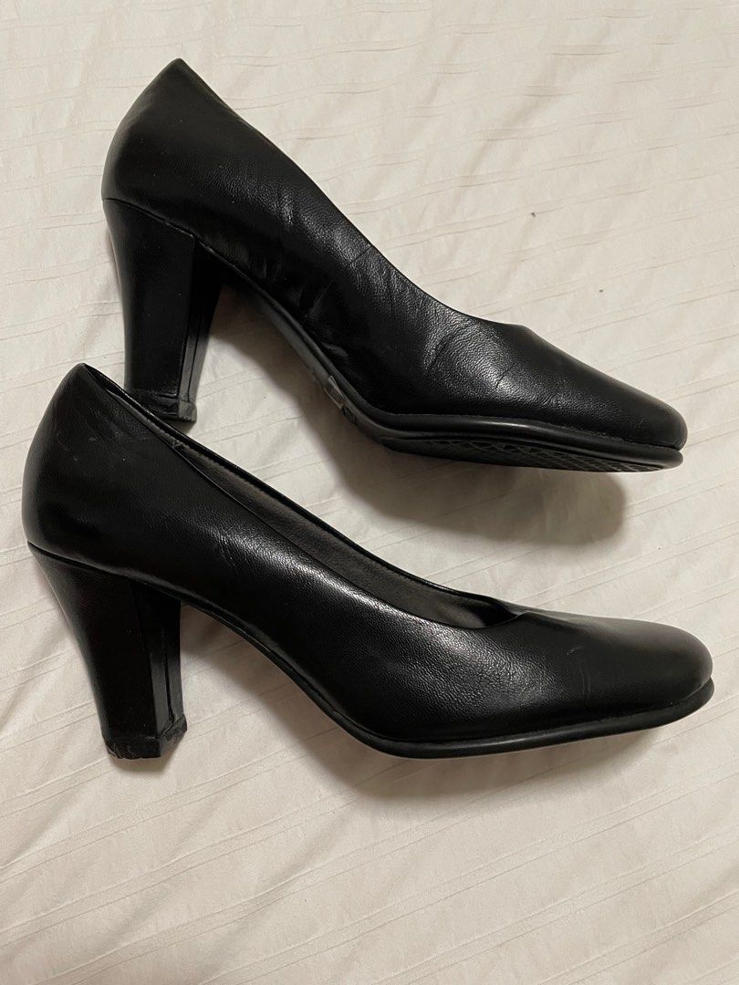 Aerosoles on sale black pumps