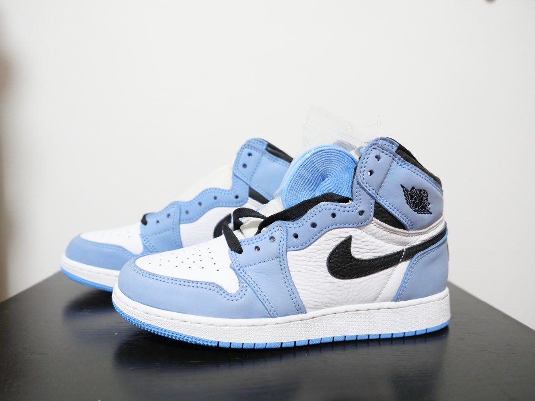 Air jordan deals 1 7y