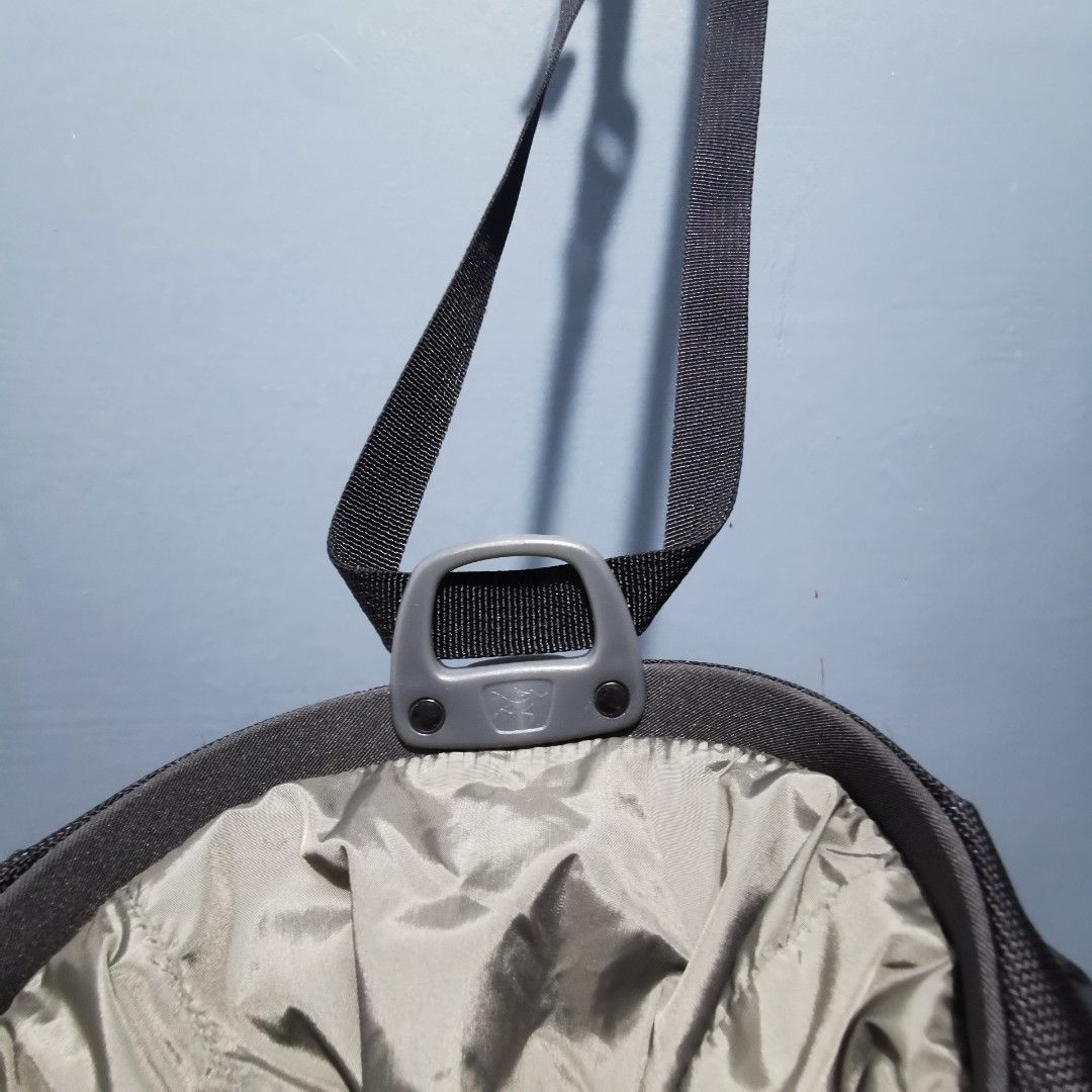 Arcteryx Quiver Bucket / Chalk Bag, Men's Fashion, Bags, Belt bags