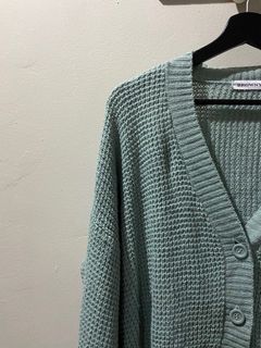 (Category: ) located in . Submitted by mariposawardrobe (Listing ID 1280986078, Image 1). Description: .