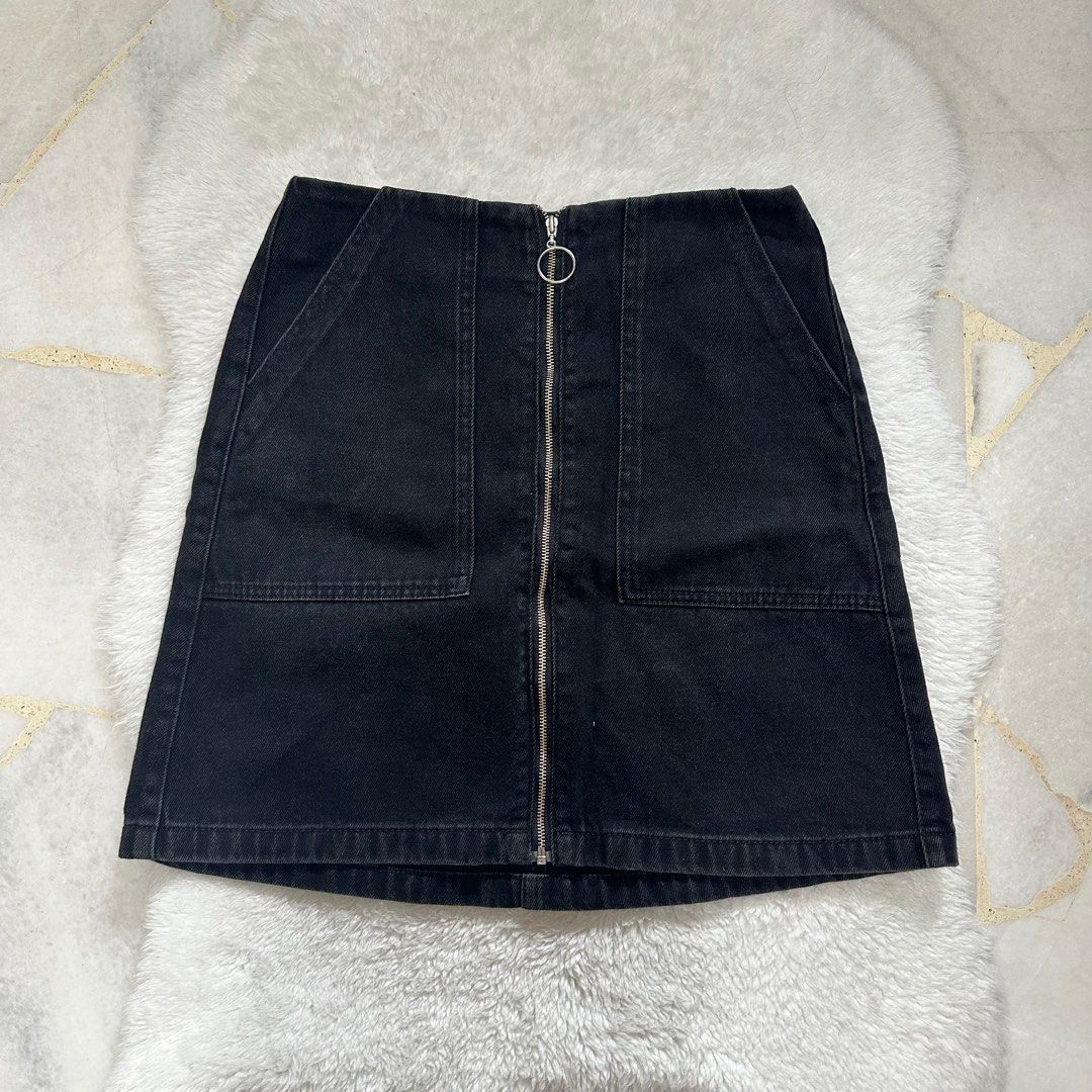 Black zip 2024 front denim skirt