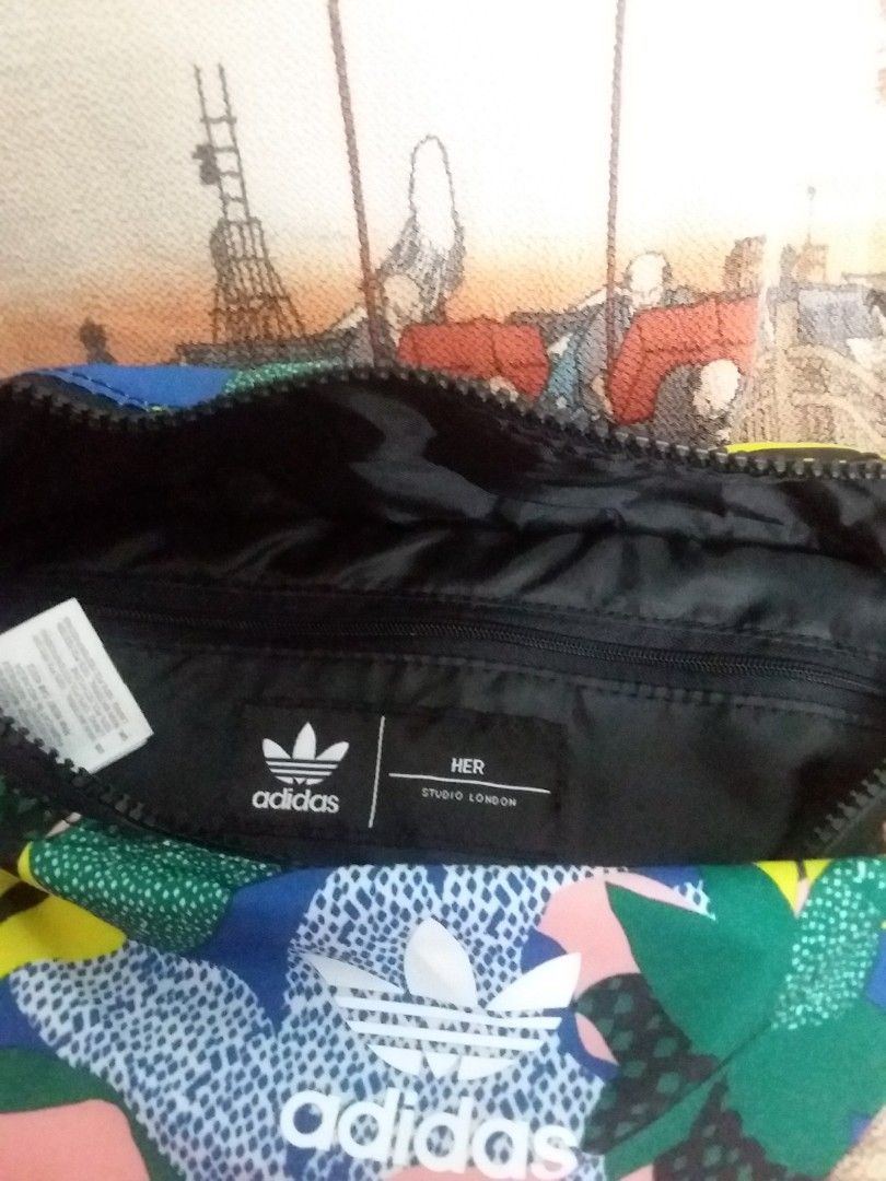 BEAUTIFUL ADIDAS FLORAL WAIST POUCH FOR THE ACTIVE Women s