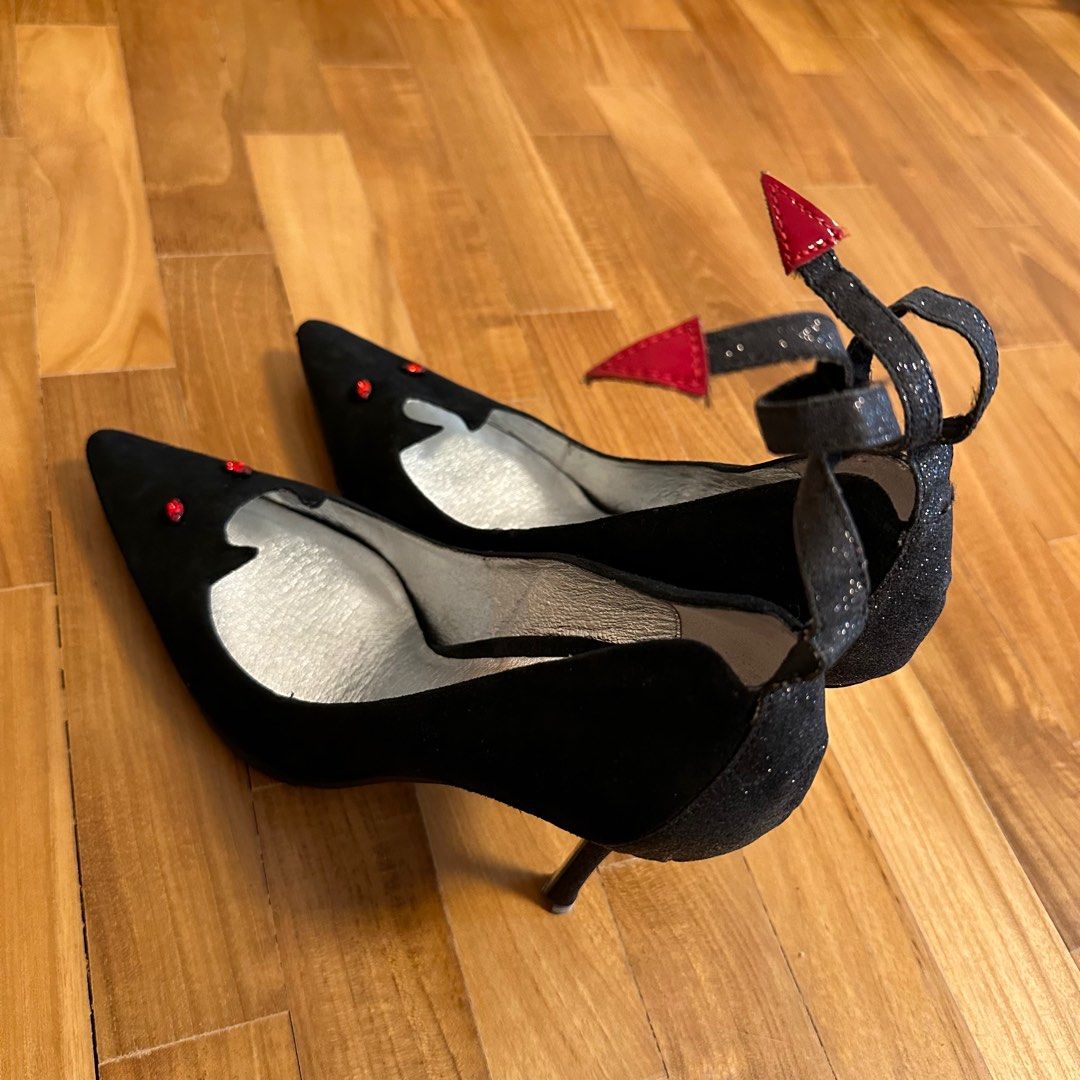 Beverly Feldman Suede Heels Women s Fashion Footwear Heels on Carousell