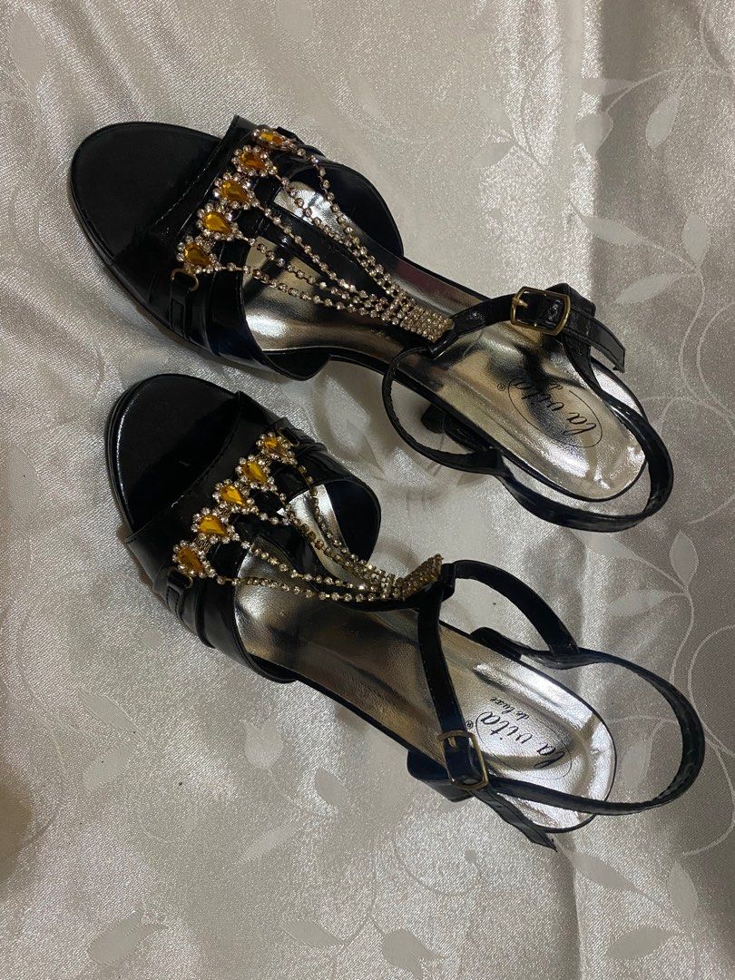 Black and gold 3 inch outlet heels