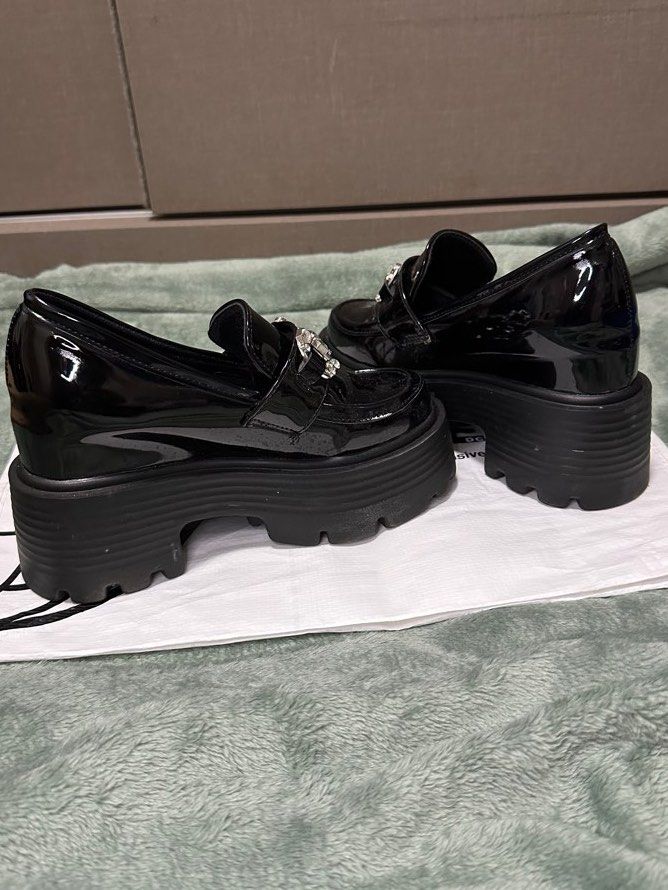 Cute hotsell black loafers
