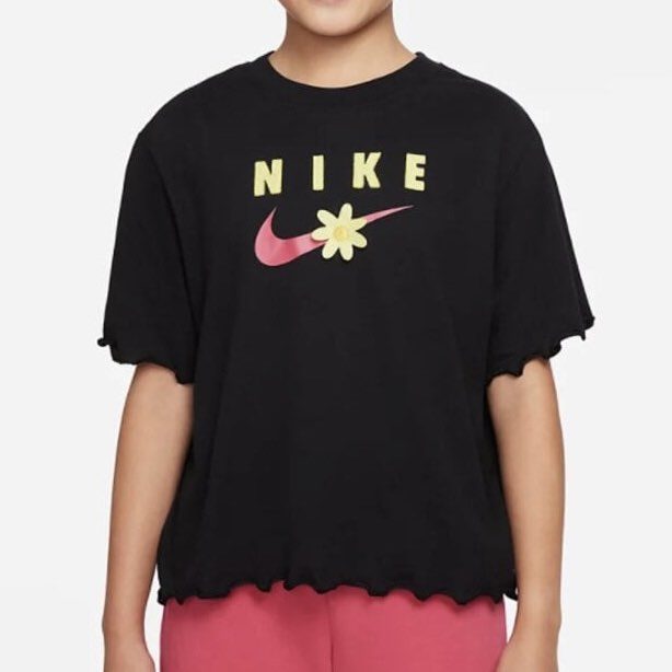 Girls nike t shirt hot sale