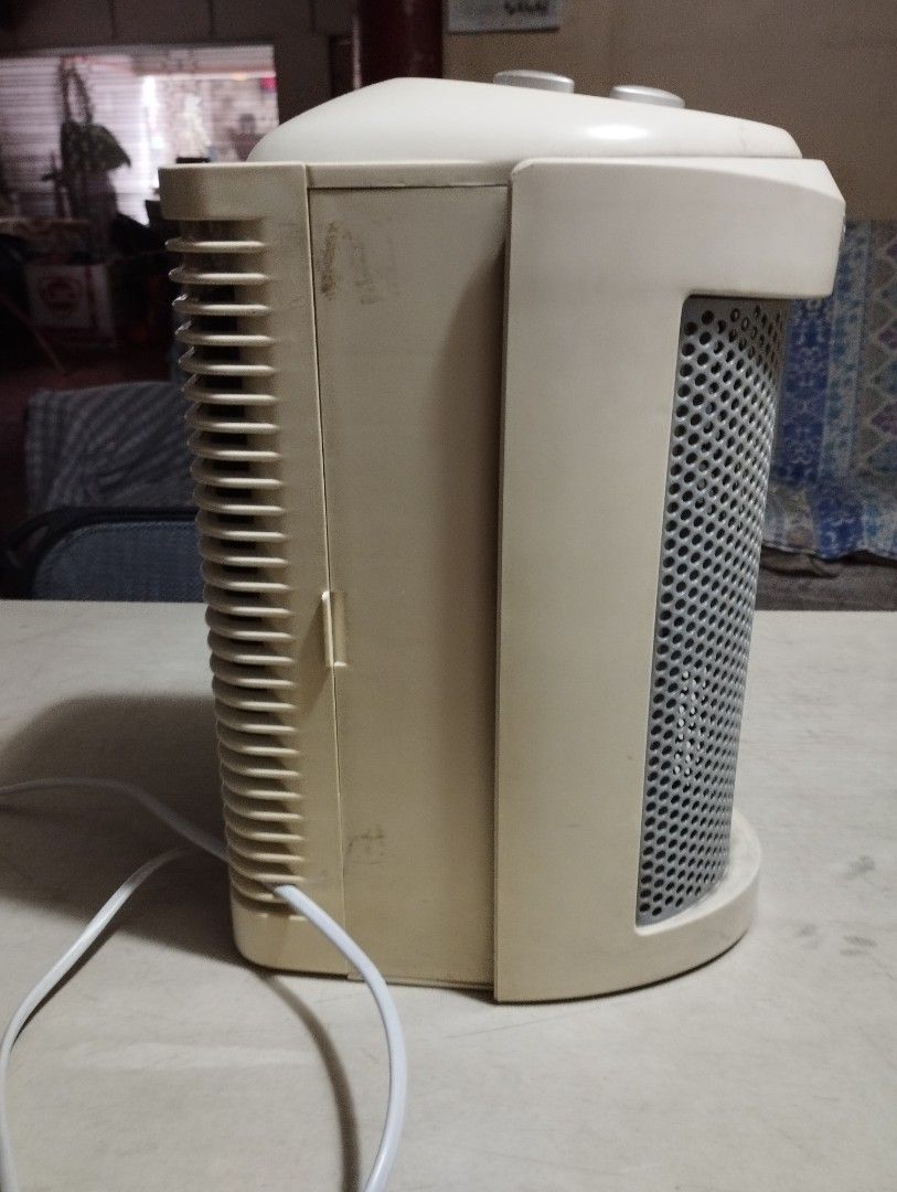 Bonaire Air Purifier BAP 706 (Category: Air Conditioning and Heating) located in Manila. Submitted by bokness (Listing ID 1280826980, Image 2). Description: Bonaire Air Purifier BAP 706 no issues Location Edsa Munoz QC.