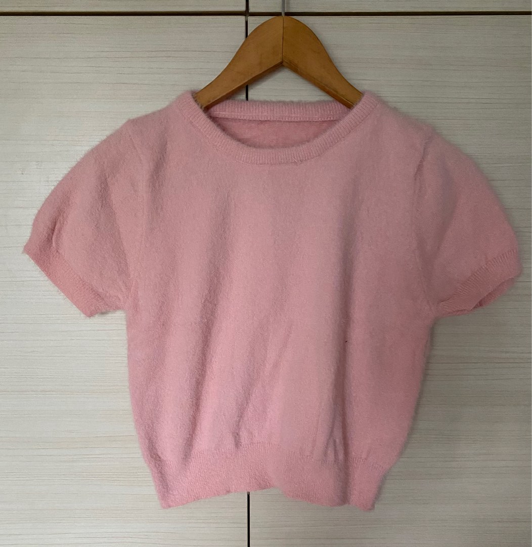 Light Pink Cropped Knit Top  Knit crop top, Light pink tops, Pink