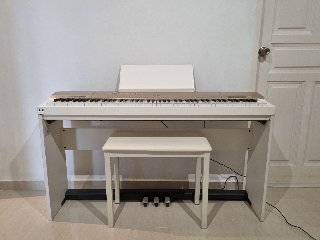 Casio Px 160 Digital Piano White with bench 88 keys Hobbies