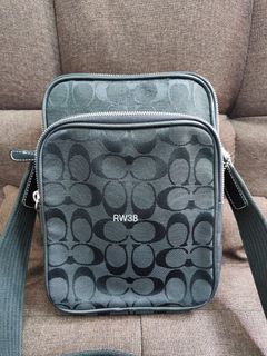 (Category: ) located in . Submitted by rawkstore38 (Listing ID 1280842106, Image 1). Description: .