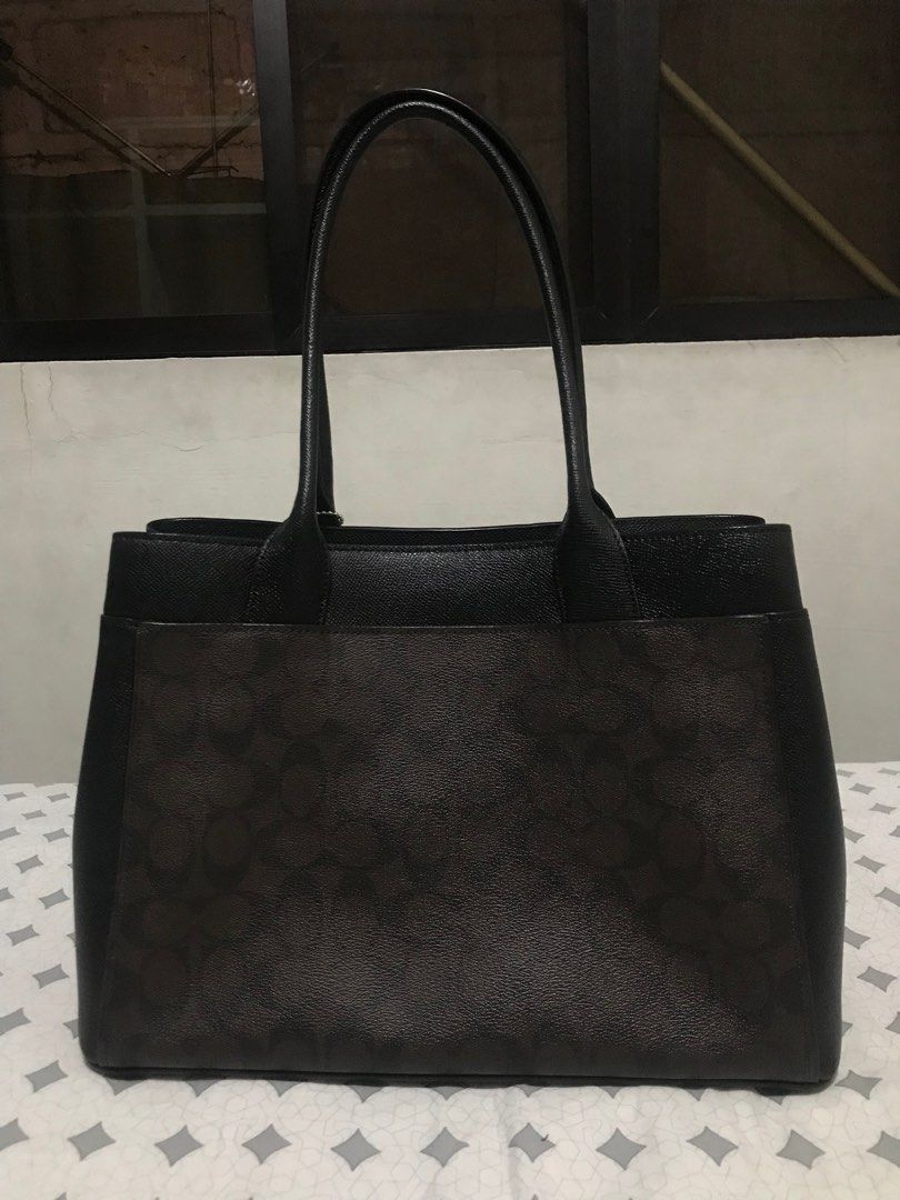 Coach casey tote in signature canvas deals