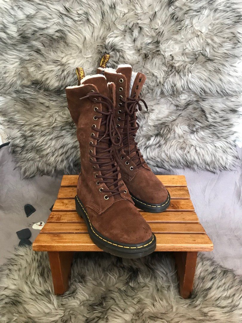 Dr Martens Boots Women s Fashion Footwear Boots on Carousell