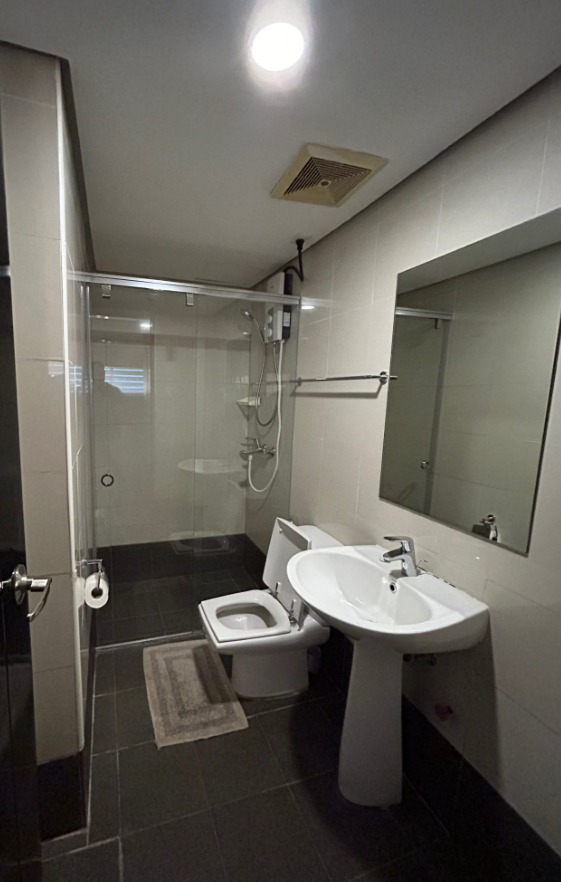 Eton emerald loft near Robinsons Galleria, Property, For Sale