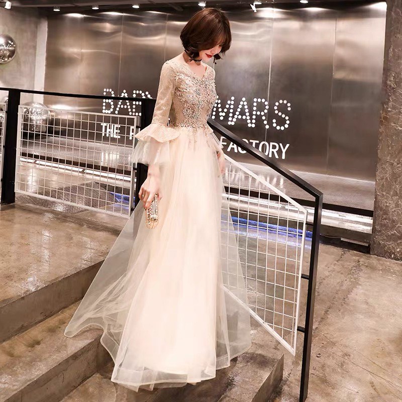 Long dresses and gowns 2025