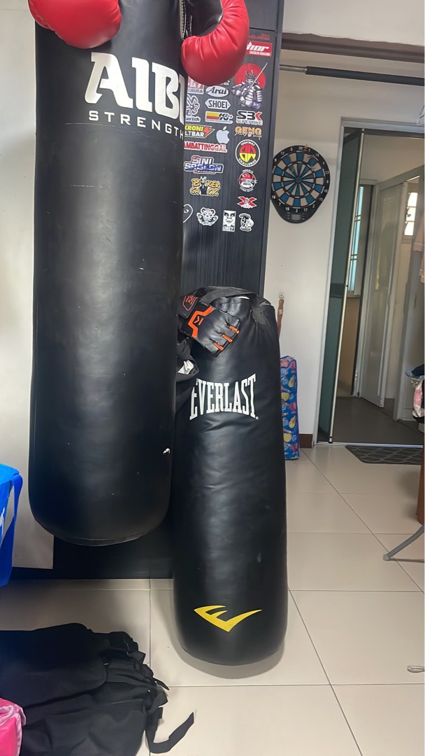 Everlast punching bag for sale sale