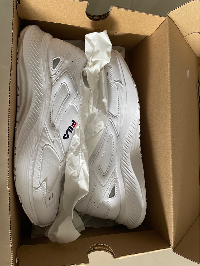 All white top fila