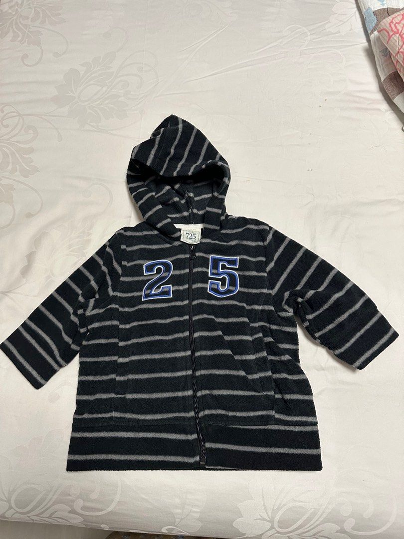 3t top white hoodie