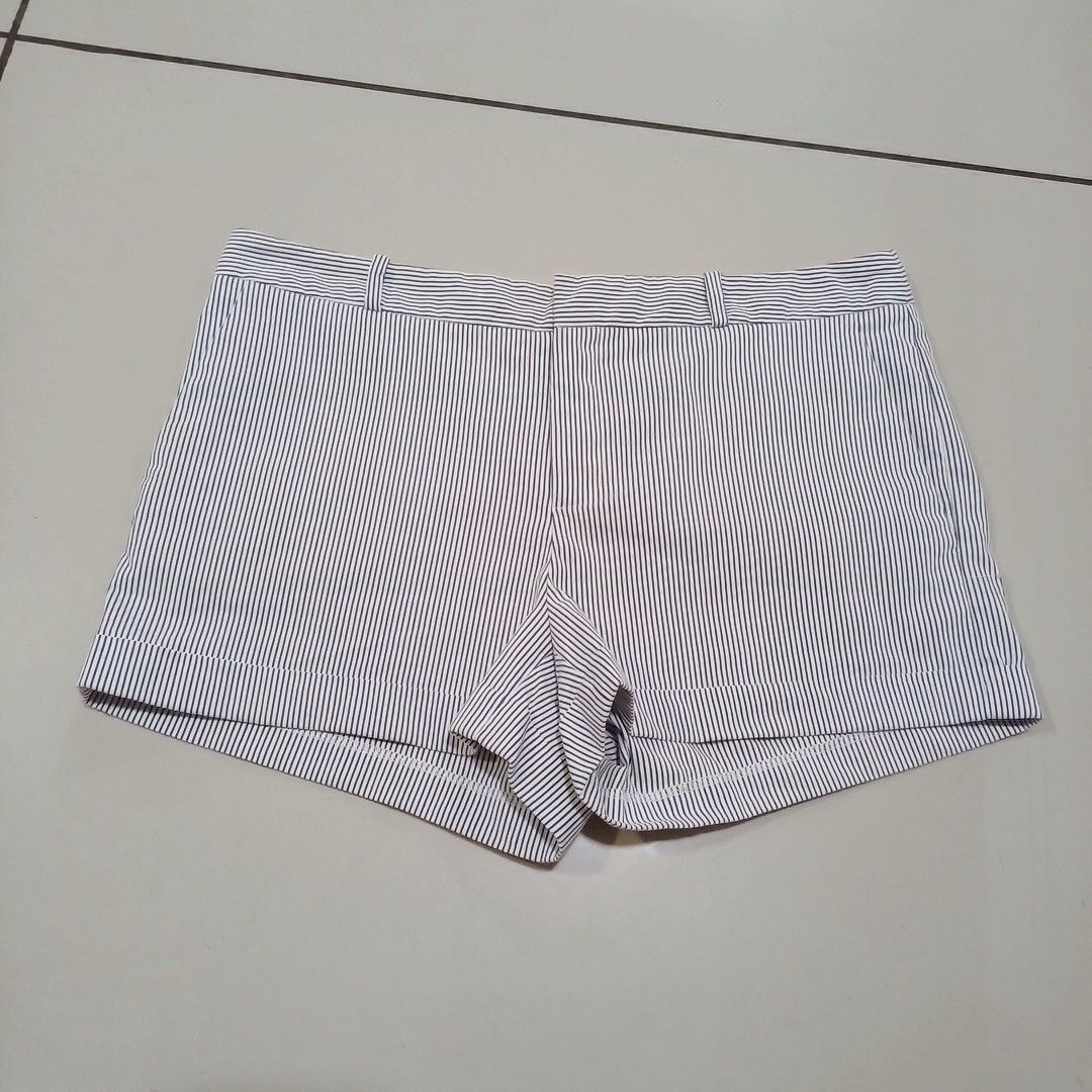 Forever 21 Striped Shorts Women s Fashion Bottoms Shorts on