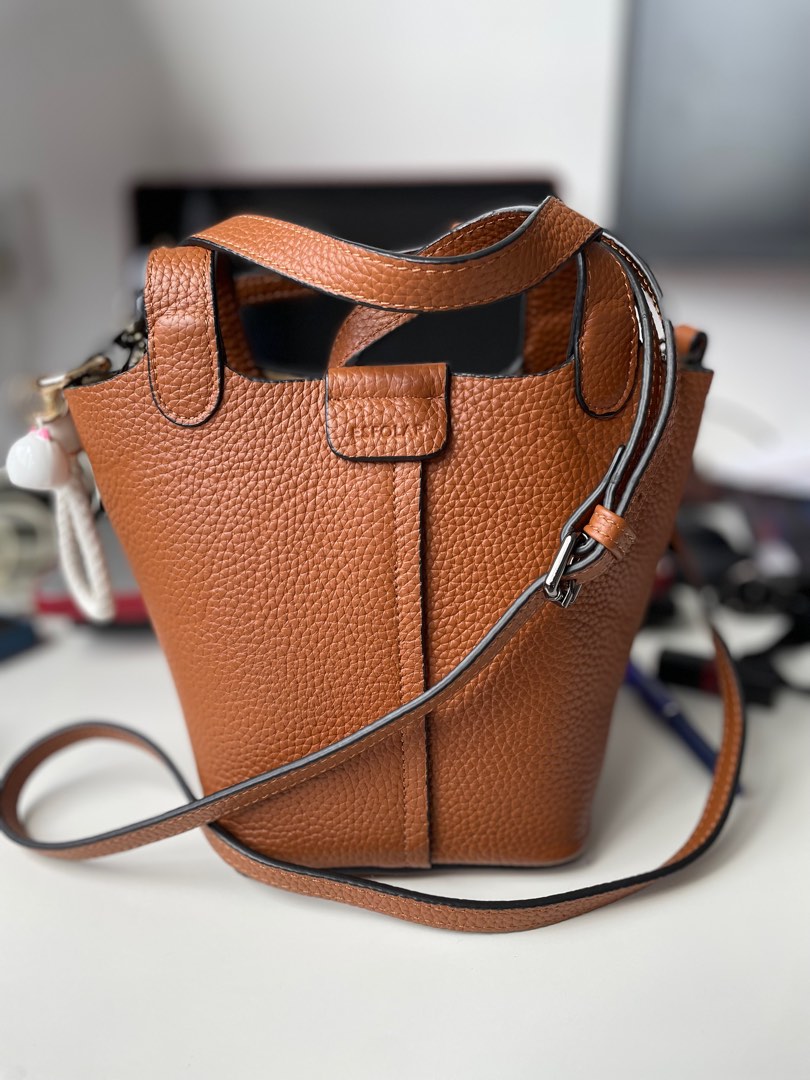Full Leather Esfolar Cross sling handbag Women s Fashion Bags Wallets Cross body Bags on Carousell