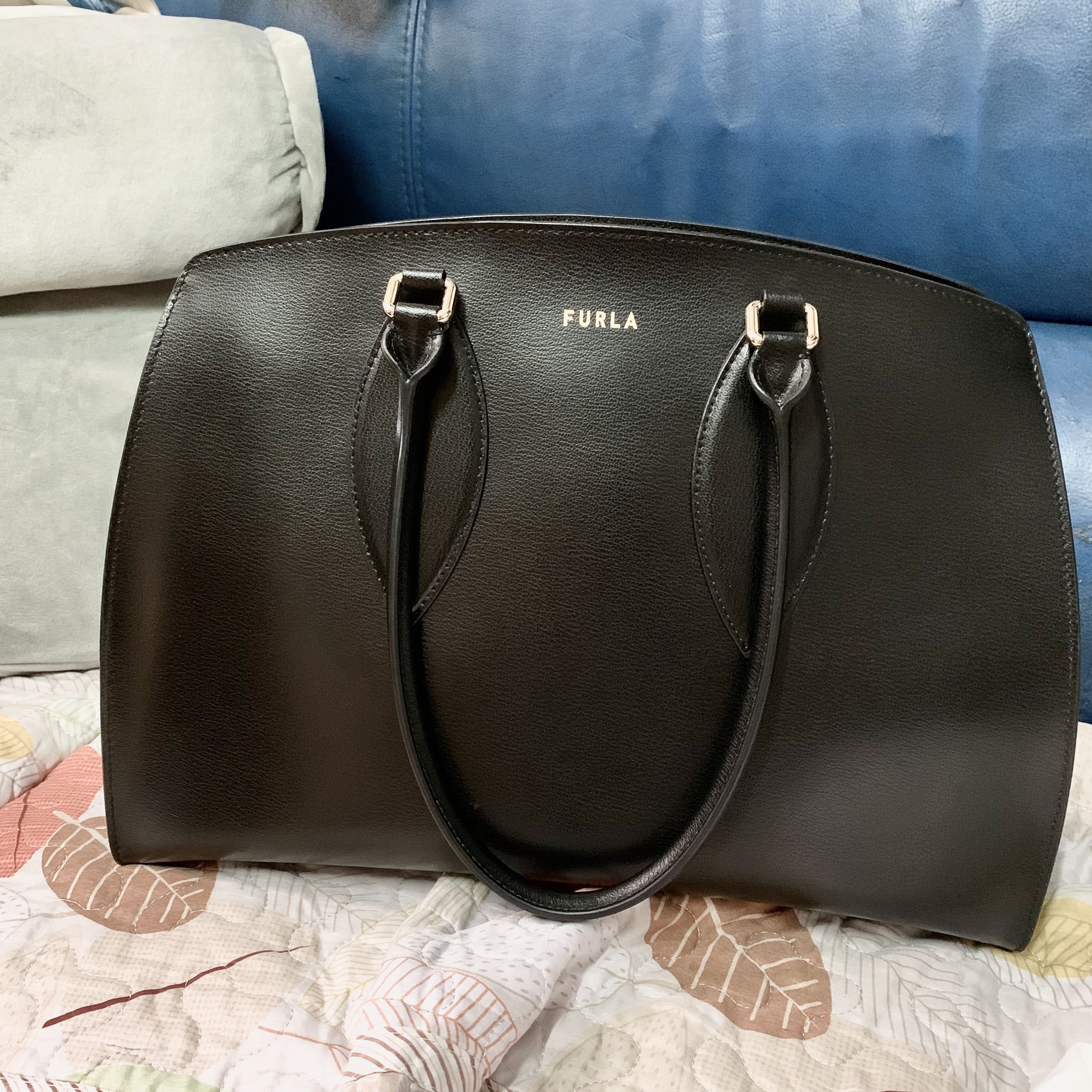 Furla tote bag 95 new Carousell