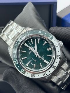 (Category: ) located in . Submitted by en2watches (Listing ID 1273868836, Image 1). Description: .