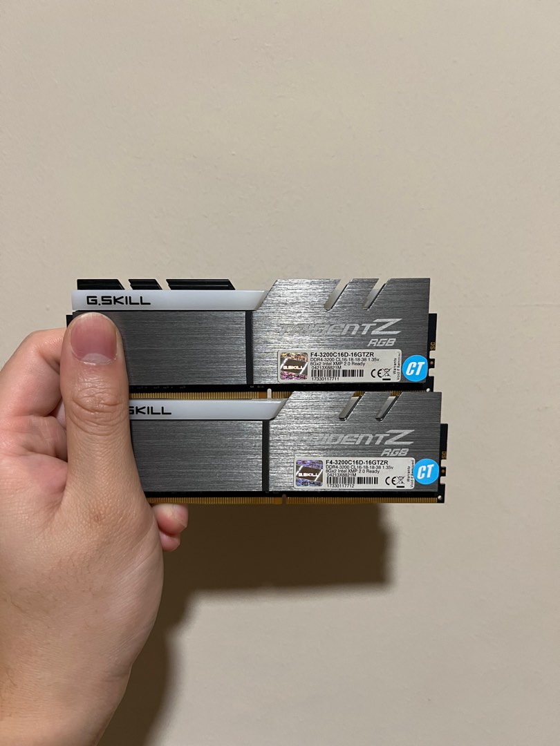 G.Skill Trident Z RGB DDR4 16GB 3200MHz C16 1.35V SK Hynix 8Gbit A