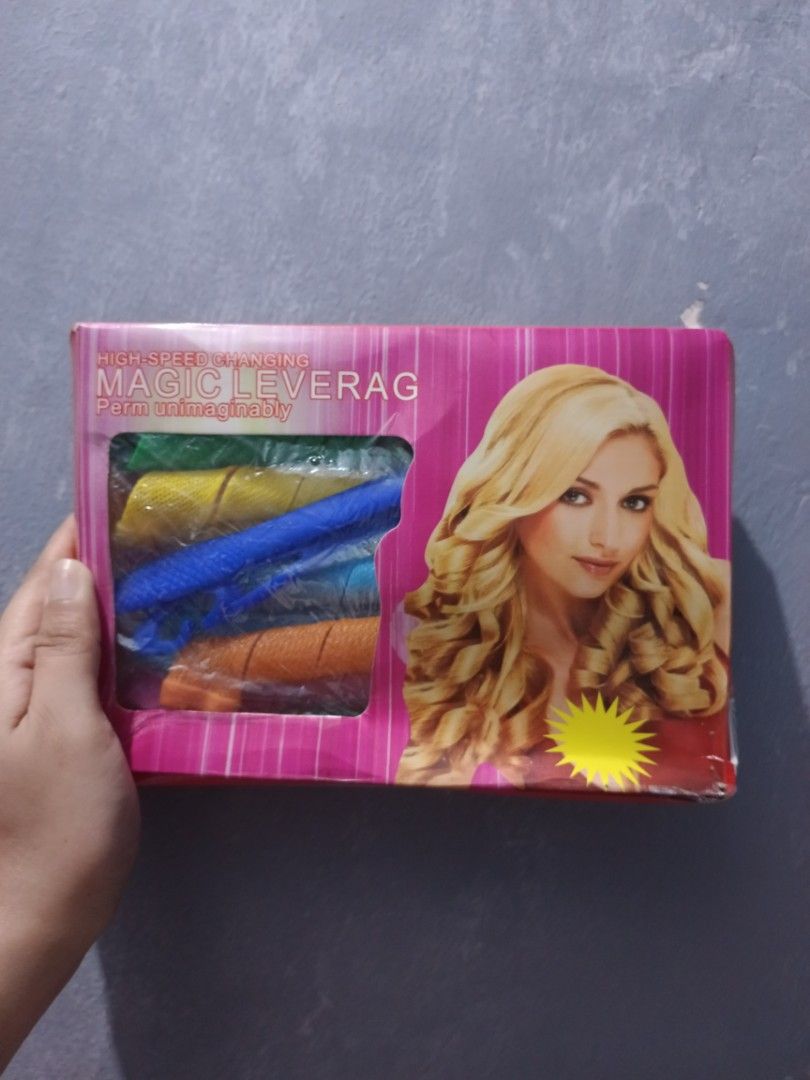 HAIR CURLER (Category: Hair Accessories) located in Quezon City. Submitted by psychie09 (Listing ID 1280834630, Image 1). Description: rfs: declutter never been used..
