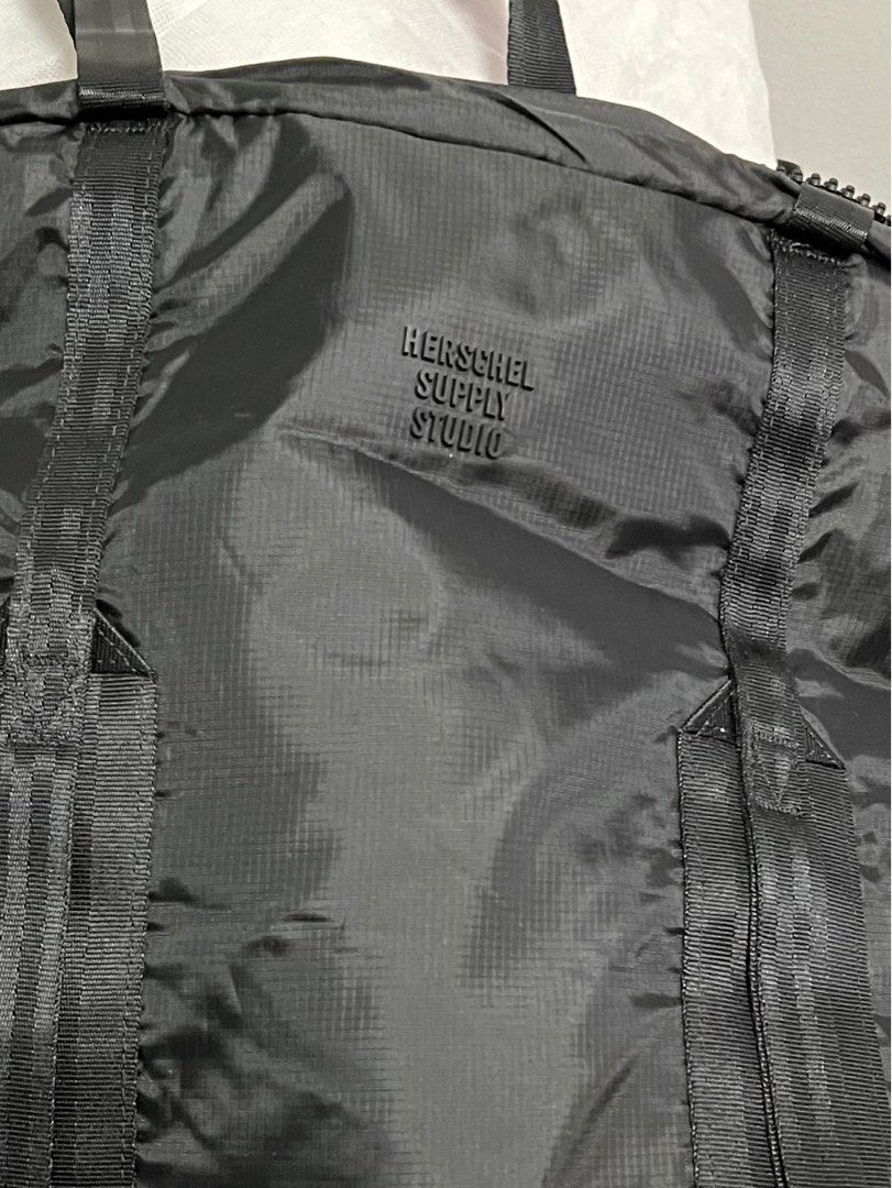 Herschel hs7 tote online