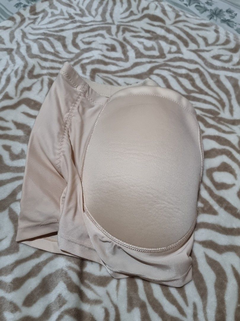 Hips Padding (Category: Shorts) located in Manila. Submitted by engrap (Listing ID 1280818356, Image 1). Description: Brand new.